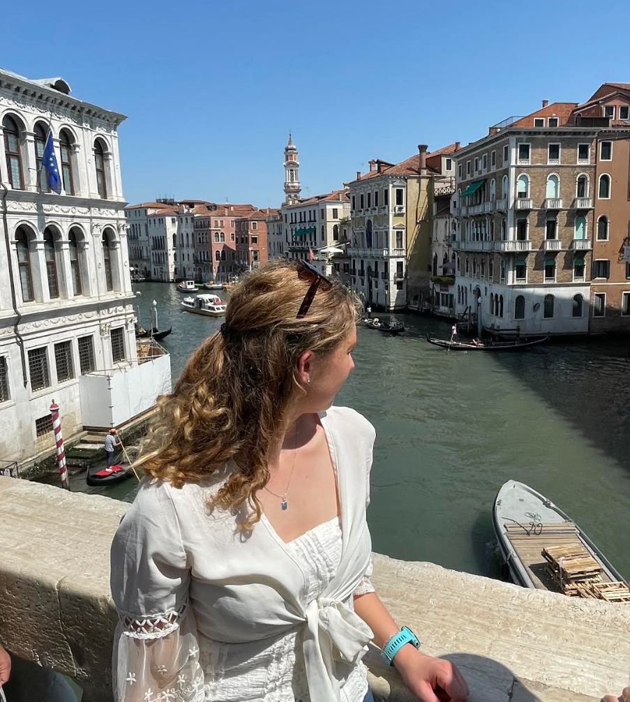 Venice: Canals, Boats, Bridges (and how to do it cheaply)